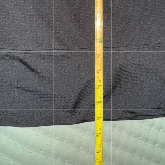 Court Haley Women's 17" Solid Golf Skort. Size Large. Worn once. - Picture 9 of 9